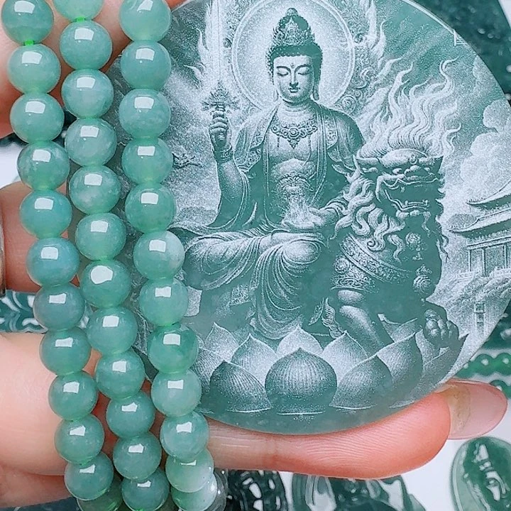 翡翠未镶嵌颈饰多样性发其一