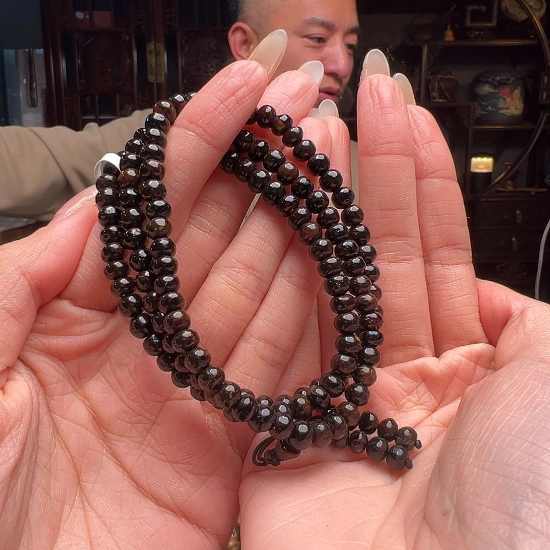 琥珀裸石未镶嵌抚顺琥珀30436。5mm