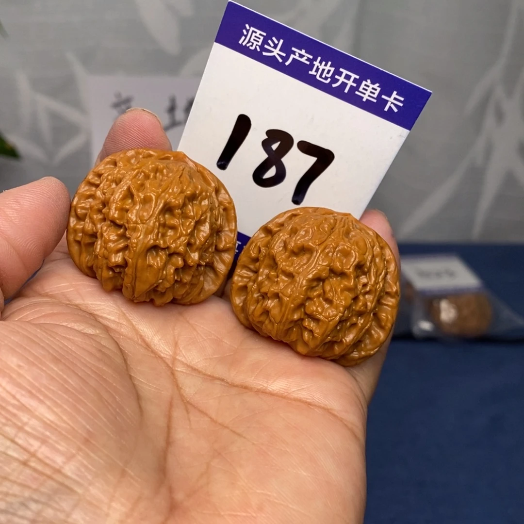 文玩核桃把件36小白