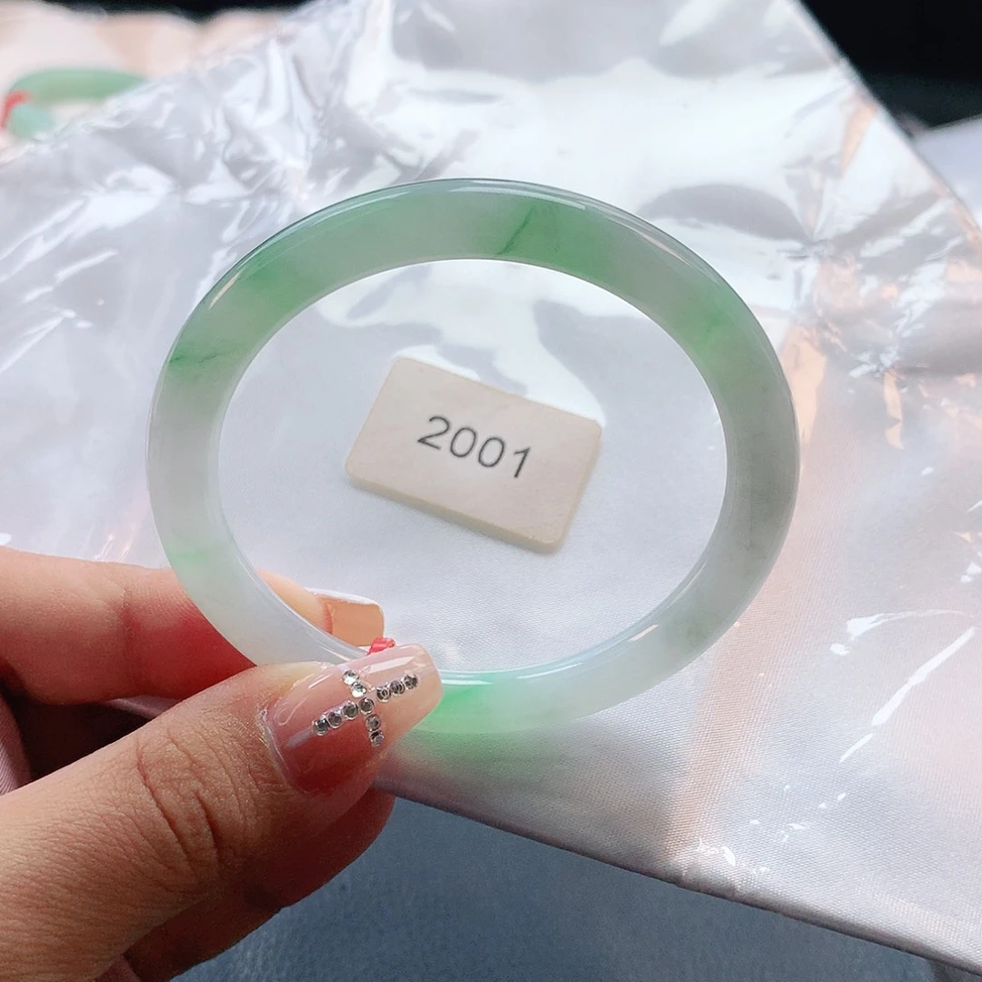 未镶嵌手镯翡翠2001