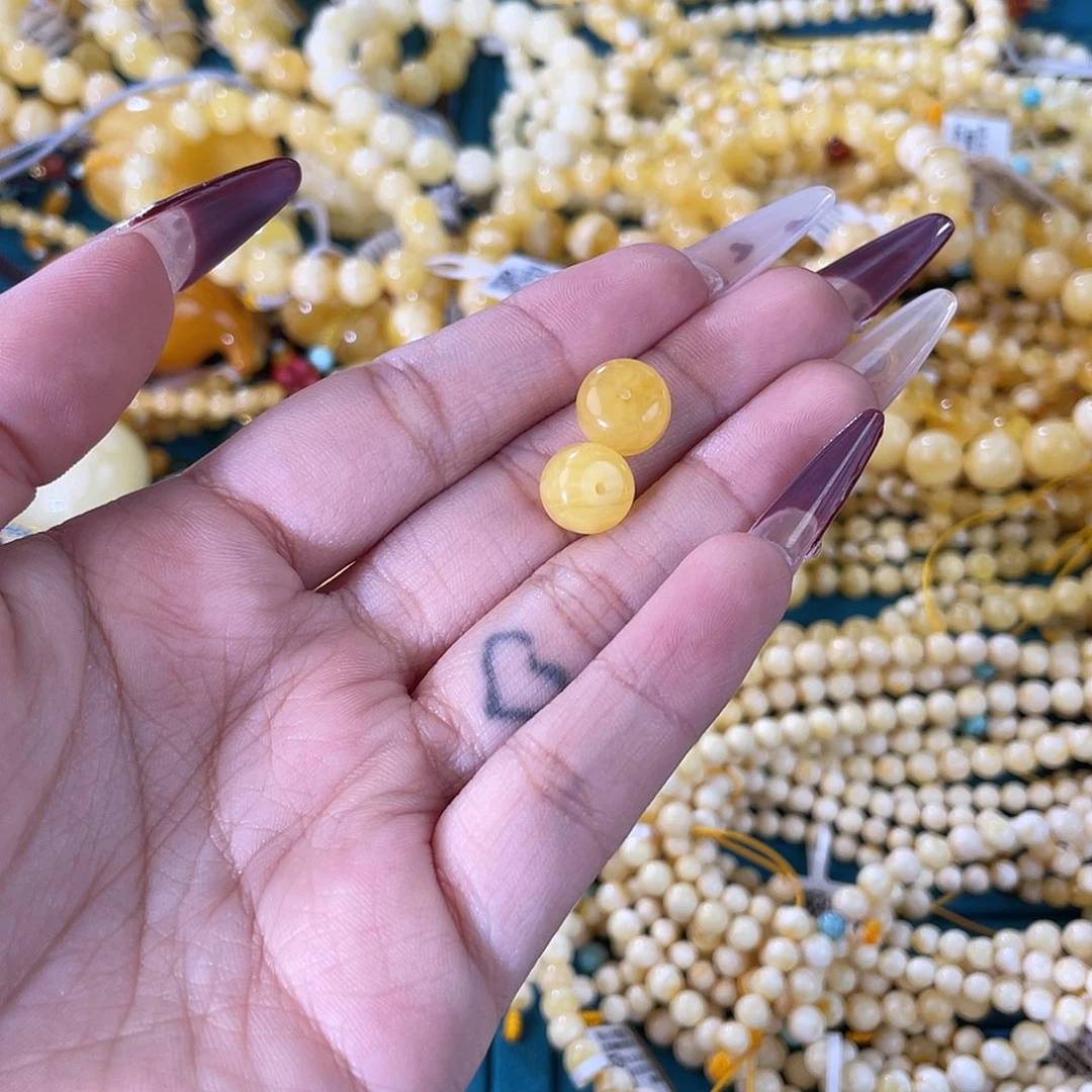 琥珀裸石未镶嵌老型