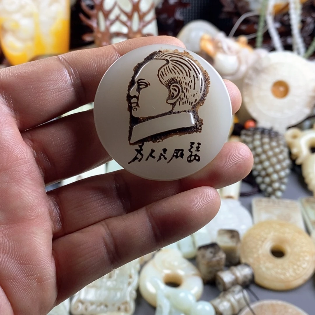 和田玉（糖玉）未镶嵌颈饰