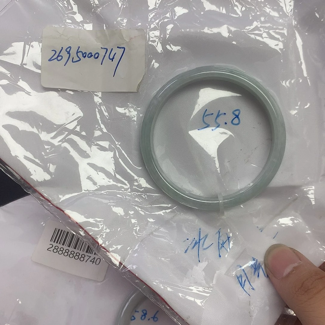 未镶嵌手镯翡翠天然缅甸翡翠