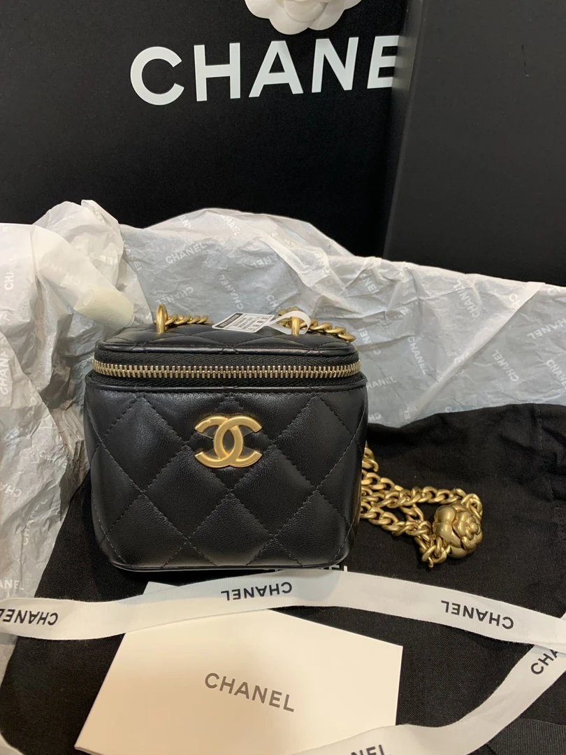 未使用 Chanel/香奈儿 黑金牛皮山茶花金球小盒子包23芯片