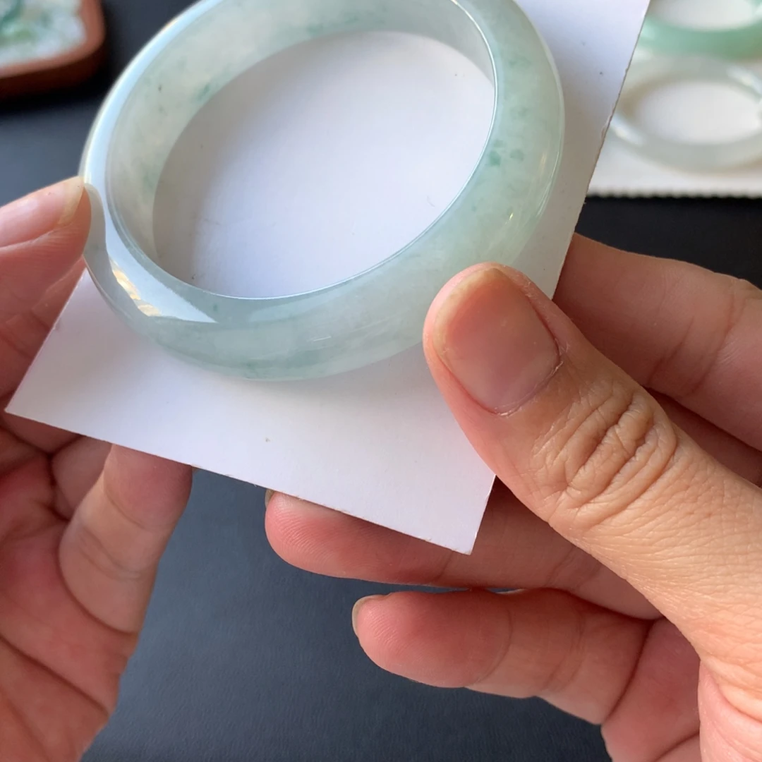 翡翠未镶嵌手镯54.5正