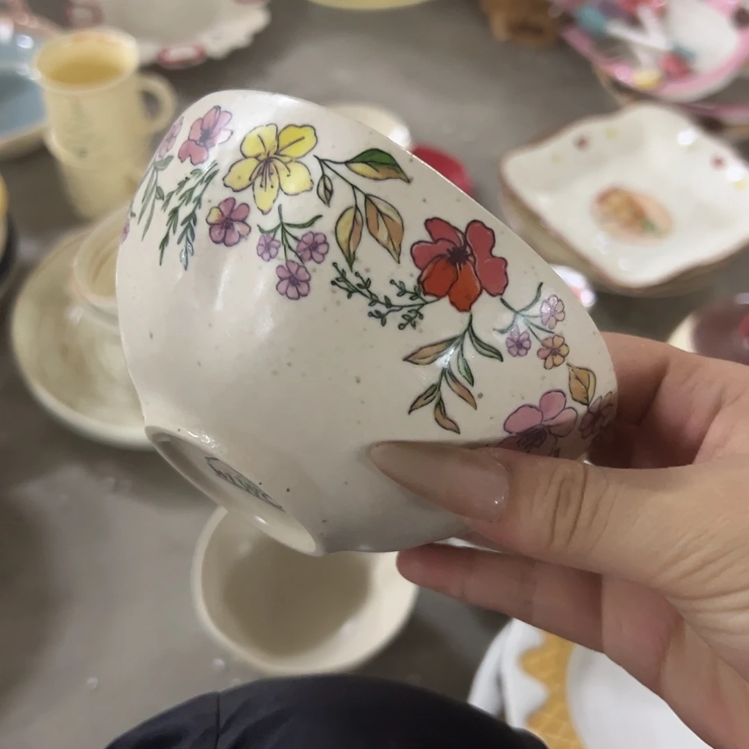 搪瓷微瑕花碗两个