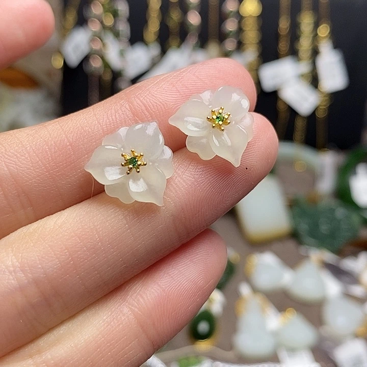 和田玉银S925镶嵌耳饰
