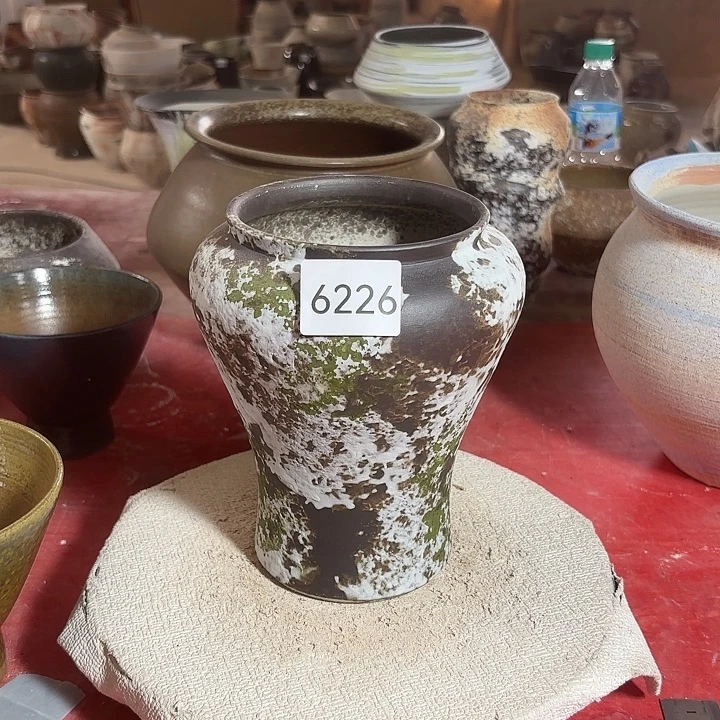 摆件高18，口11，有孔，6226