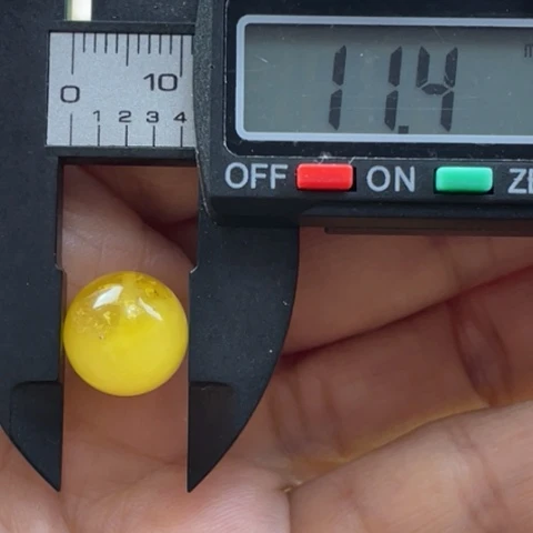 【闪购商品】未镶嵌蜜蜡裸石36杂