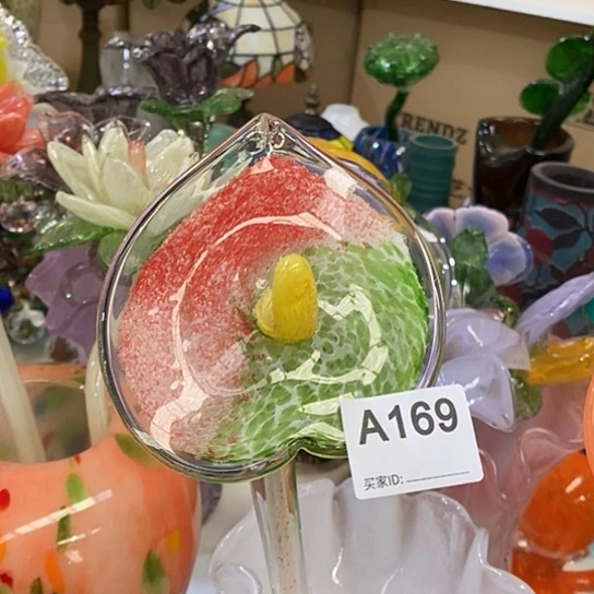 琉璃花瓶高45厘米宽9厘米