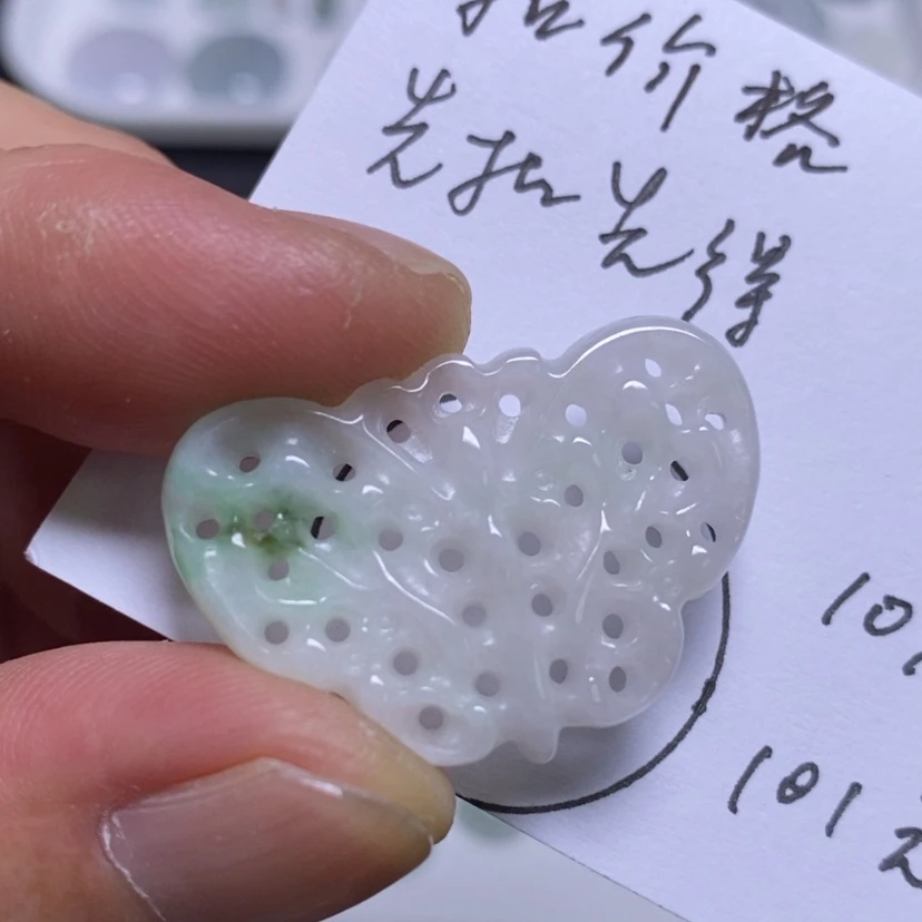 【闪购商品】吊坠(不含链)未镶嵌翡翠