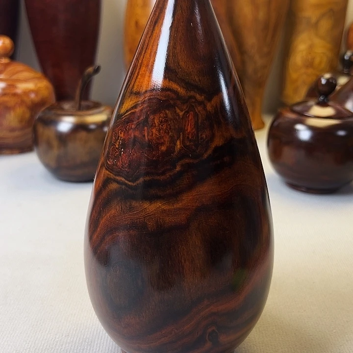 老*老挝大红酸枝花瓶一个