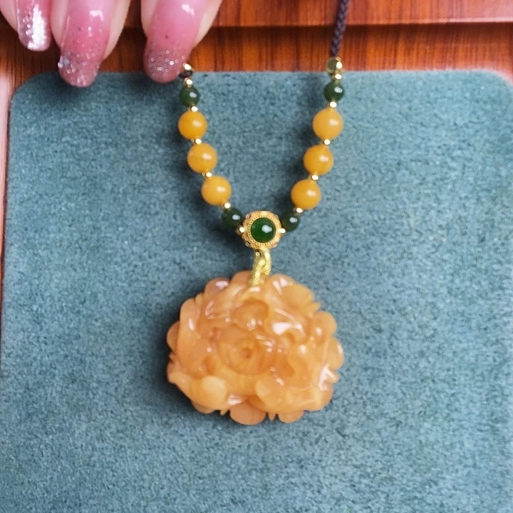 蜜蜡未镶嵌颈饰吊坠