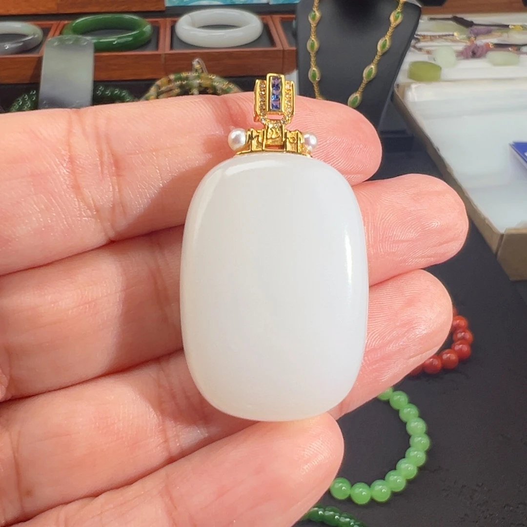 和田玉（白玉）18K金镶嵌颈饰老料白玉过灯无结构油润无事牌