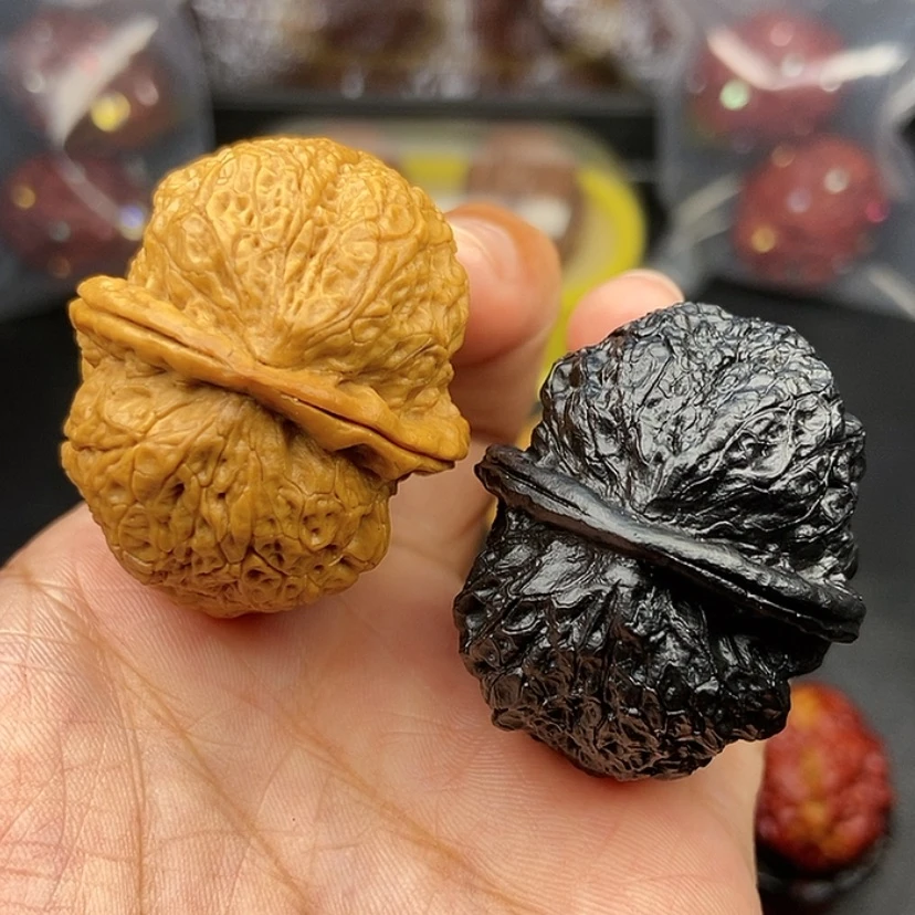 【闪购商品】把件文玩核桃40尺饕餮金蟾51.7克