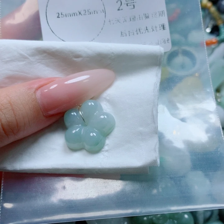 翡翠戒指未镶嵌翡翠