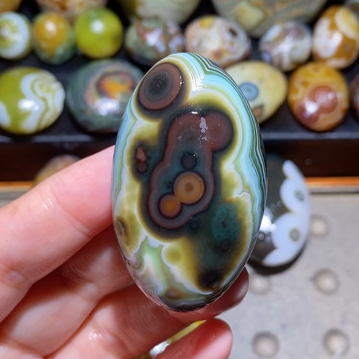 未镶嵌玛瑙/玉髓珠宝半成品80