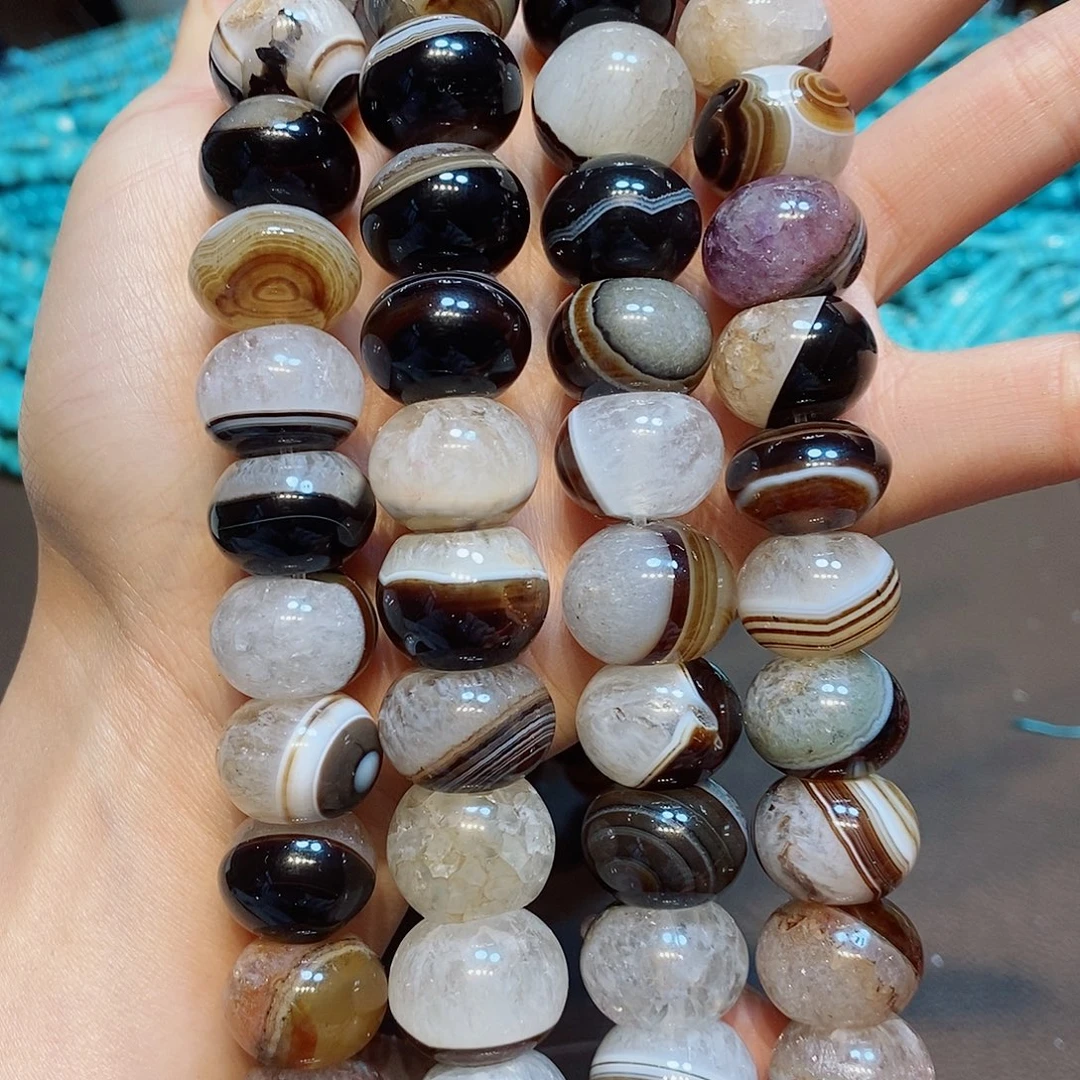 玛瑙/玉髓配珠天然玛瑙水晶共生18mm车轮一条