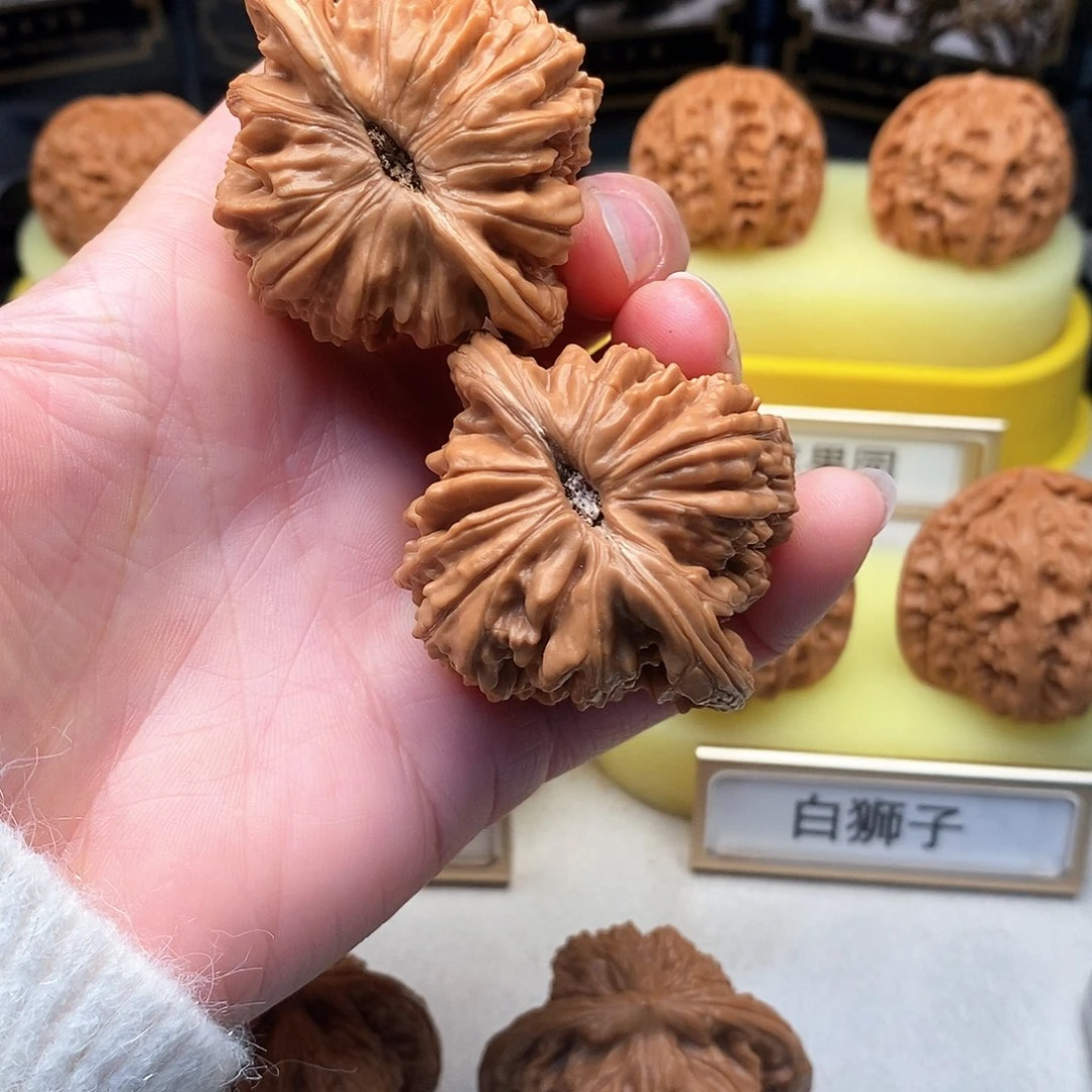 心***病文玩核桃吊坠45尺四座楼199号