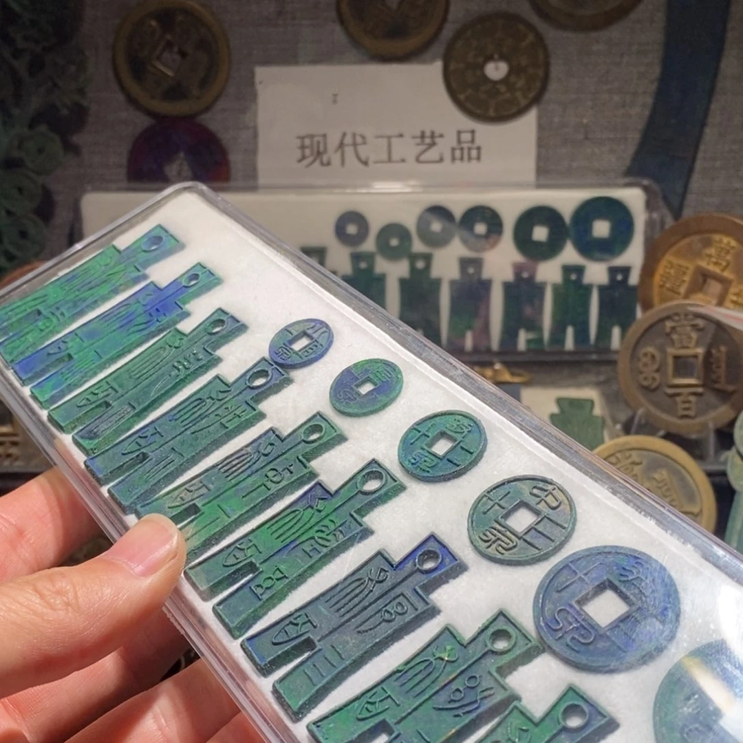 搬***朱铜现代仿制工艺品