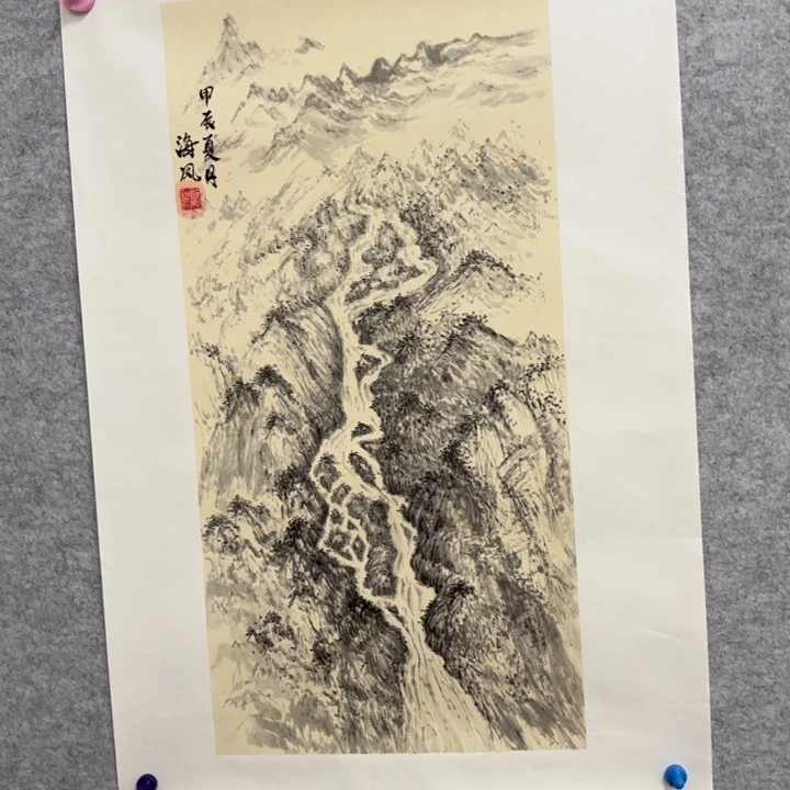 国画花鸟等图案为一体的