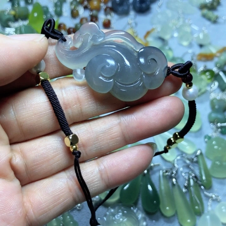 【闪购商品】蛇纹石玉手牌未镶嵌