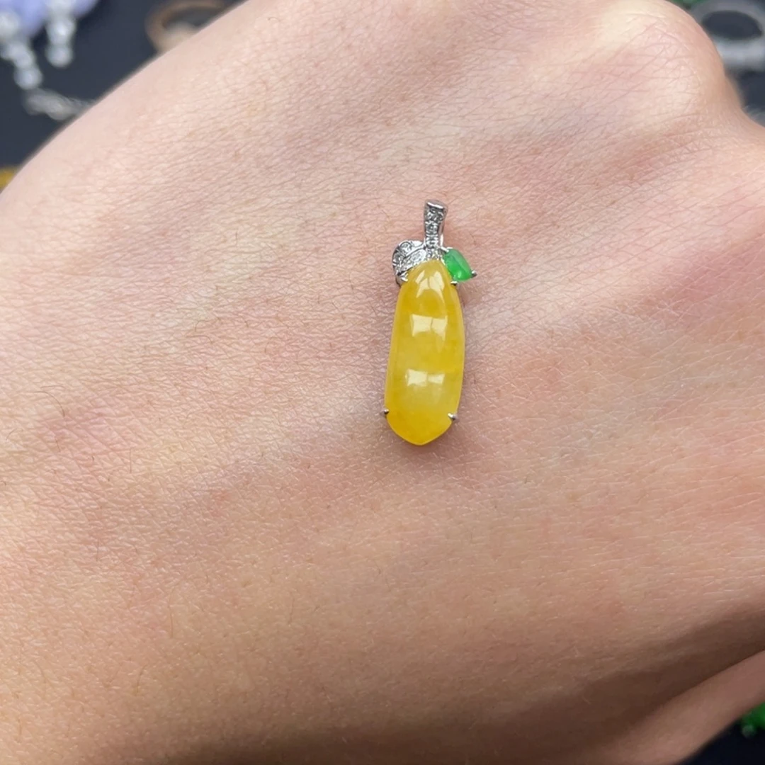 翡翠吊坠(不含链)18K金镶嵌陈*