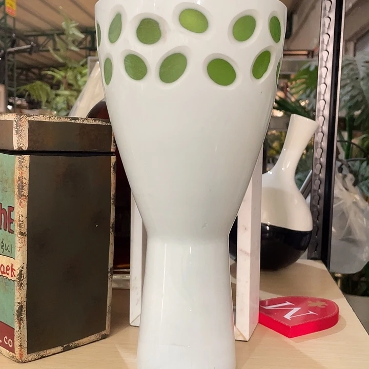 陶瓷花瓶部分（微瑕）
