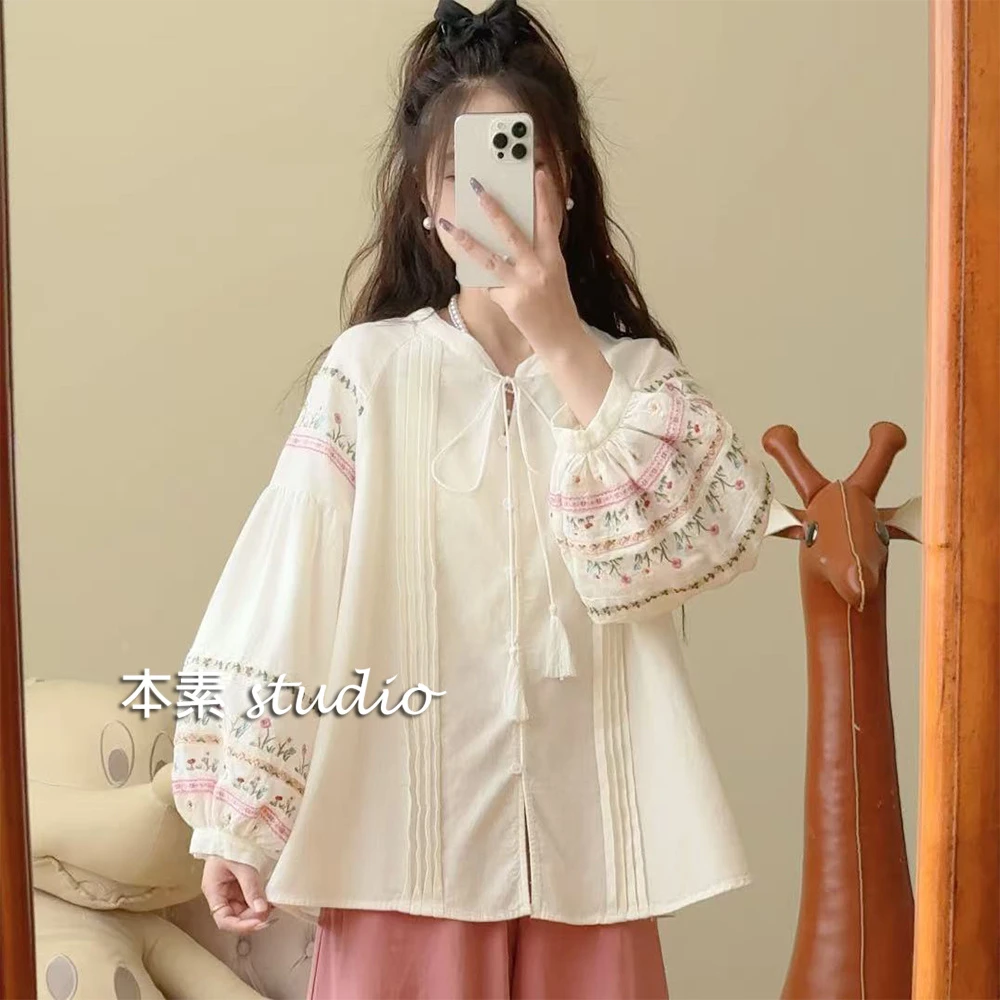 花镜Y3008华夫格刺绣风琴褶系带V领衬衫