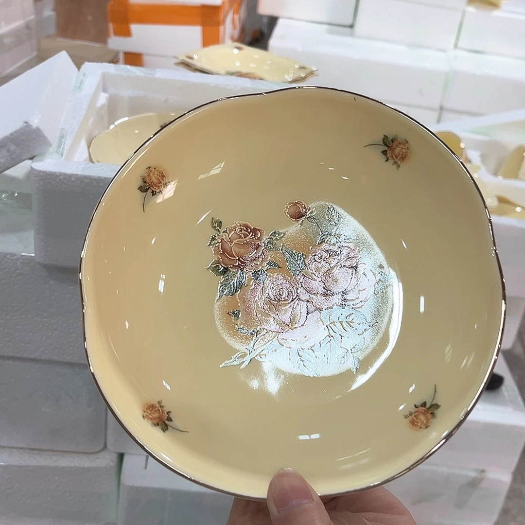 高端陶瓷……………………………………14