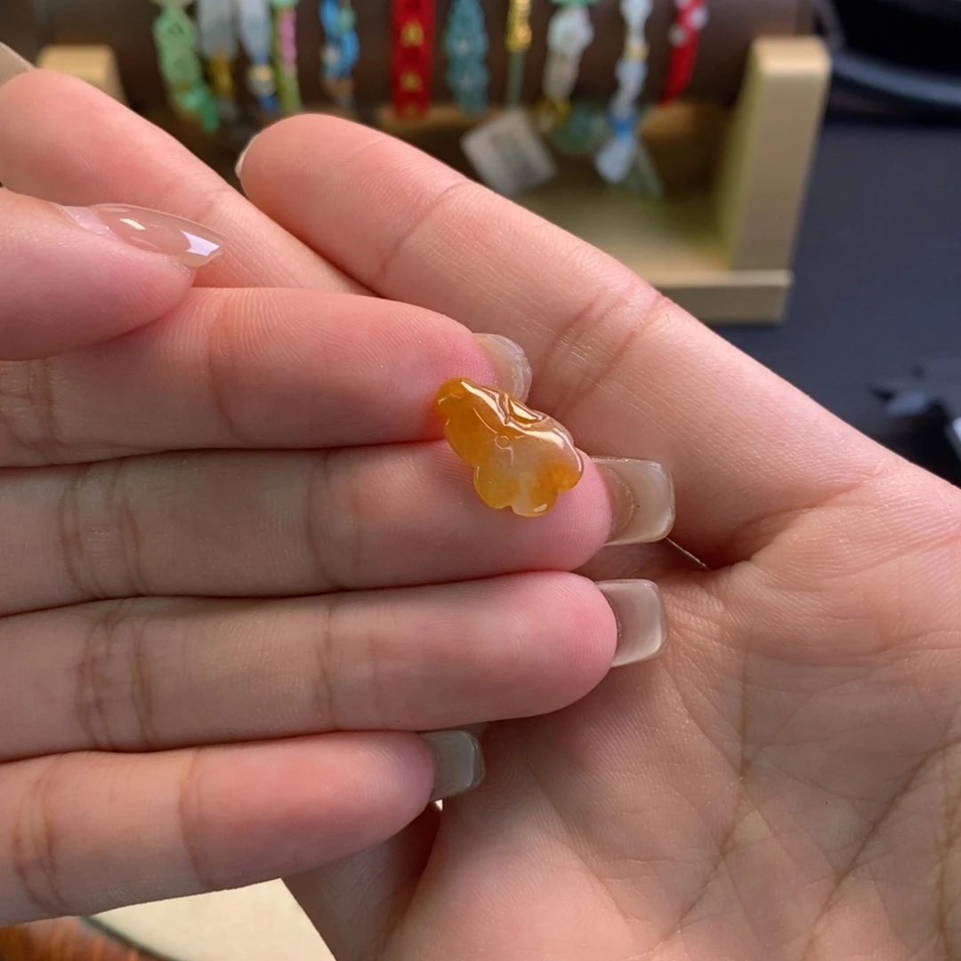 颈饰未镶嵌翡翠15708