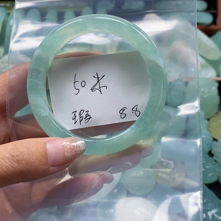 蛇纹石玉未镶嵌手镯刘*