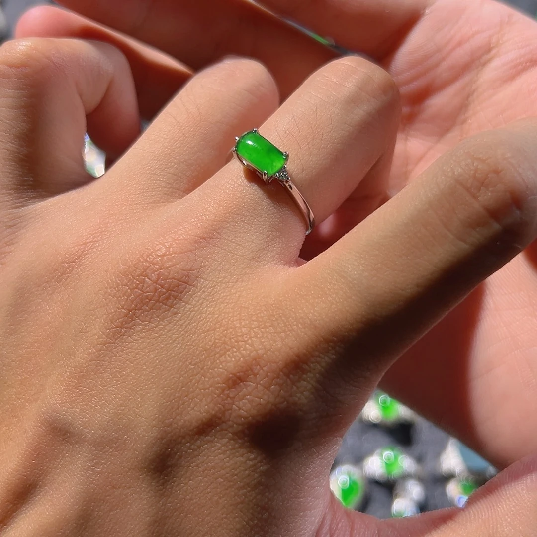 银S925镶嵌翡翠耳饰