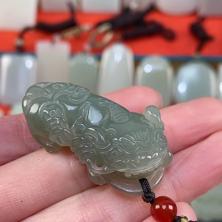 【闪购商品】颈饰未镶嵌和田玉