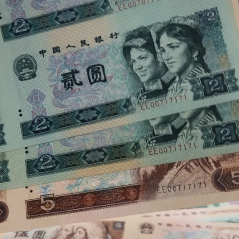 冯**丽这么样我还没去看呢