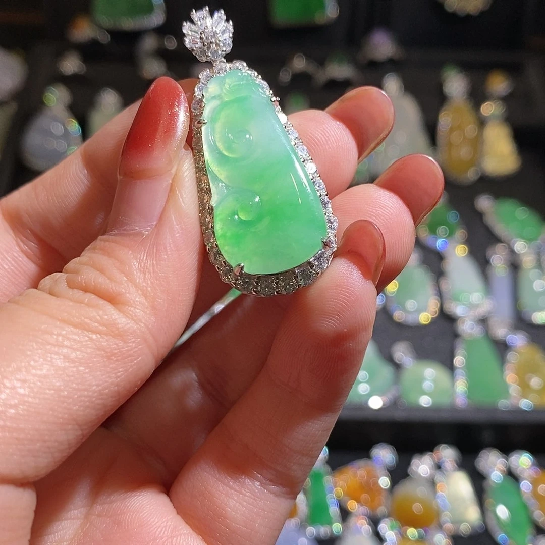 颈饰银S925镶嵌翡翠天然翡翠