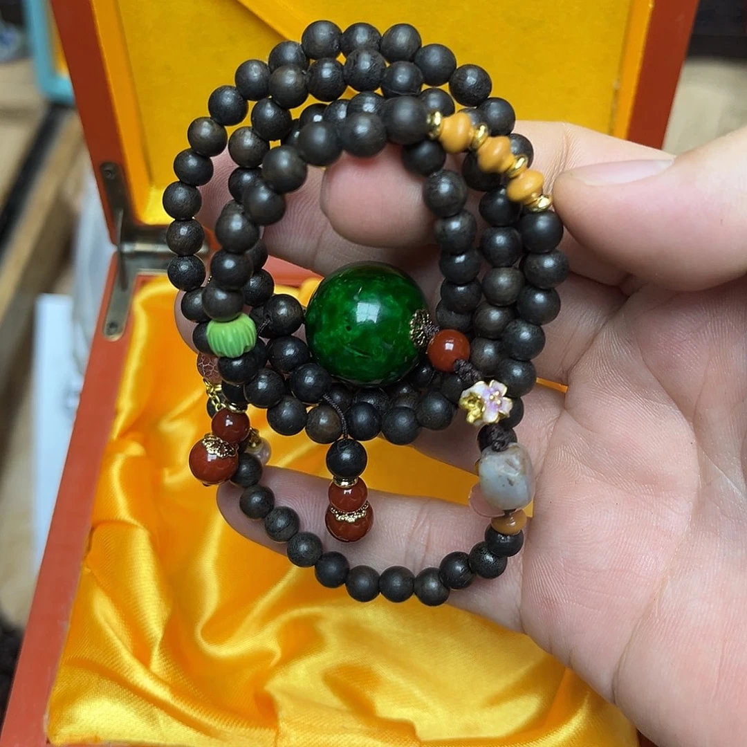 大叶紫檀（黑酸枝木类）