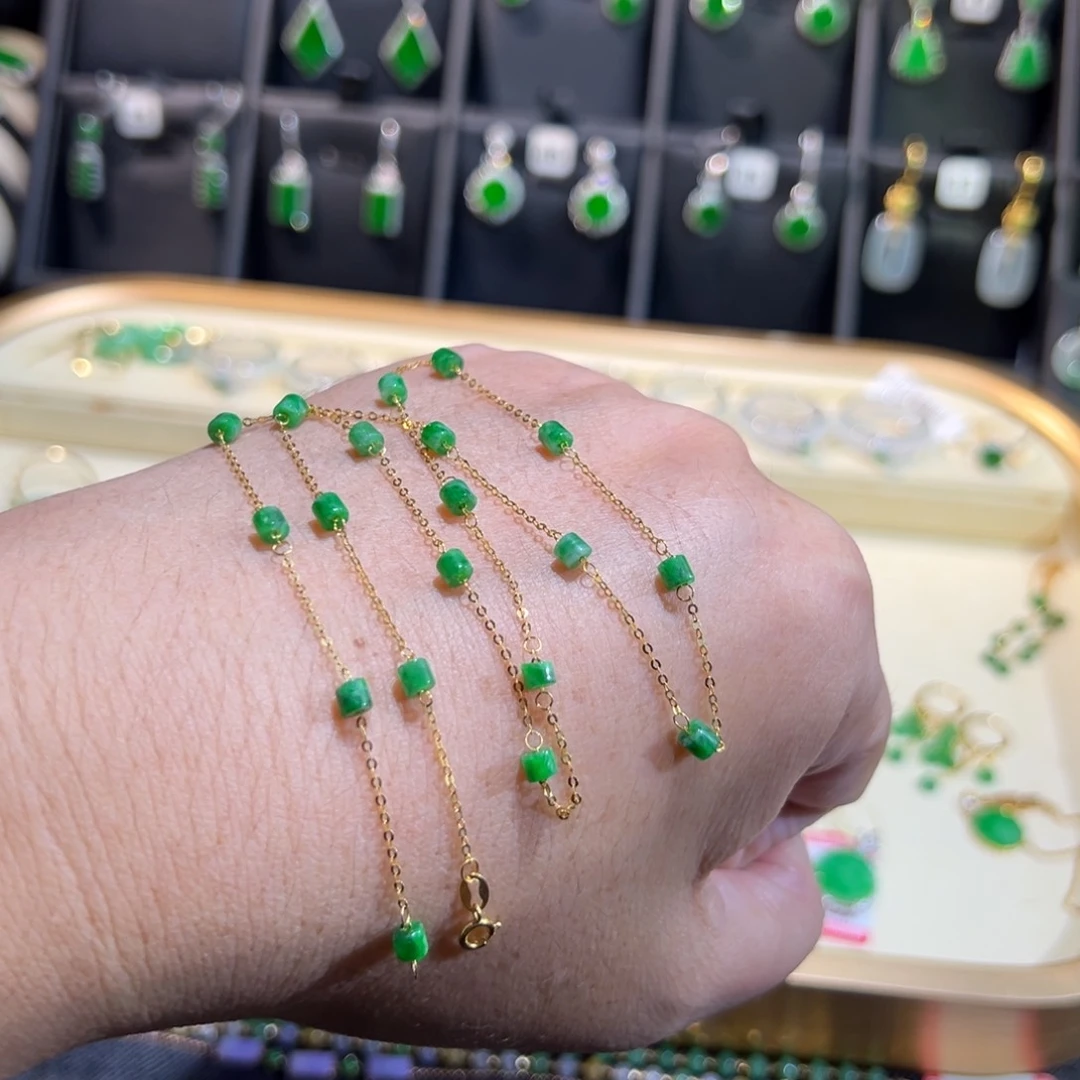 翡翠18K金镶嵌颈饰满天星45c m