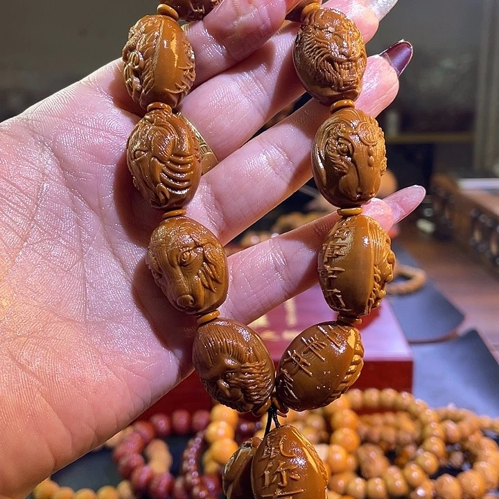 猴头核桃吊坠橄榄核