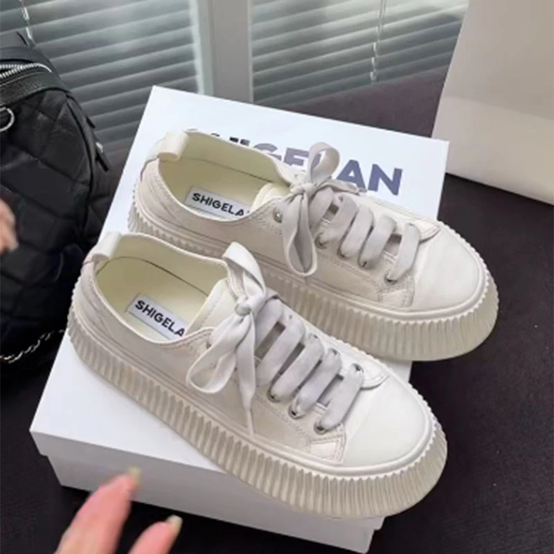 诗歌兰厚底增高小白鞋女2025新款真皮松糕鞋运动休闲板鞋62-073