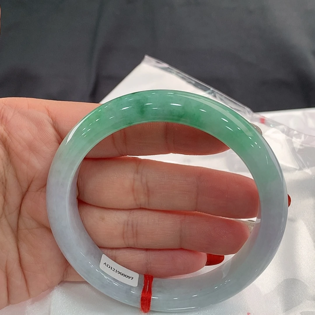 【闪购商品】翡翠手镯未镶嵌63.4，62/63