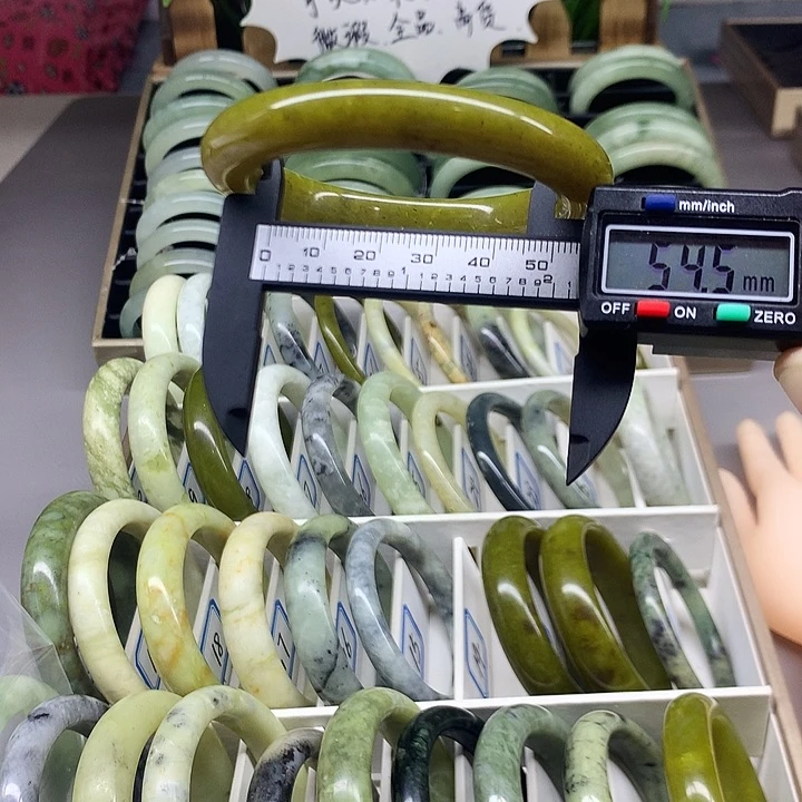 未镶嵌蛇纹石玉手镯14