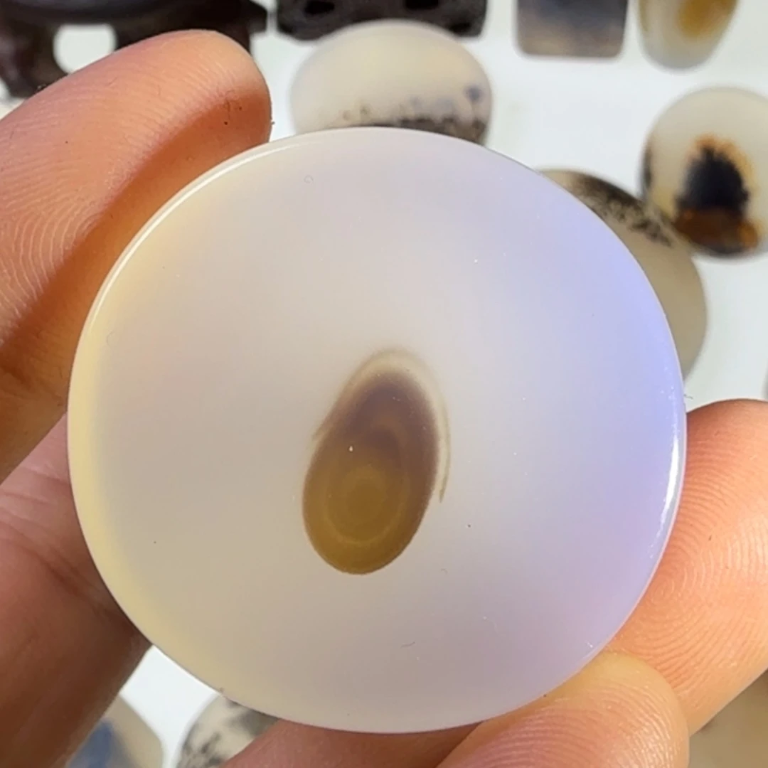 玛瑙/玉髓未镶嵌珠宝半成品