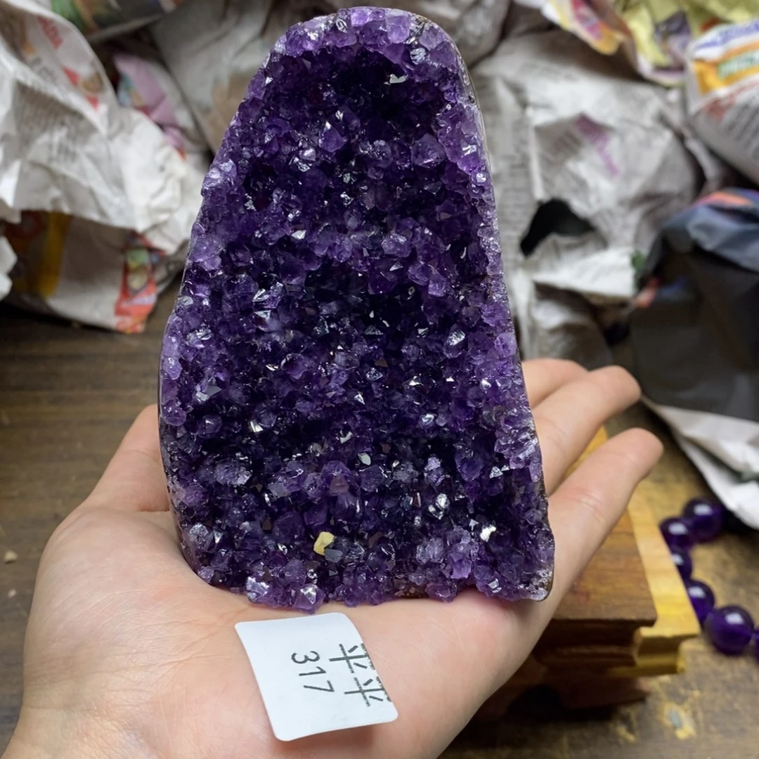 紫晶乌拉圭未镶嵌