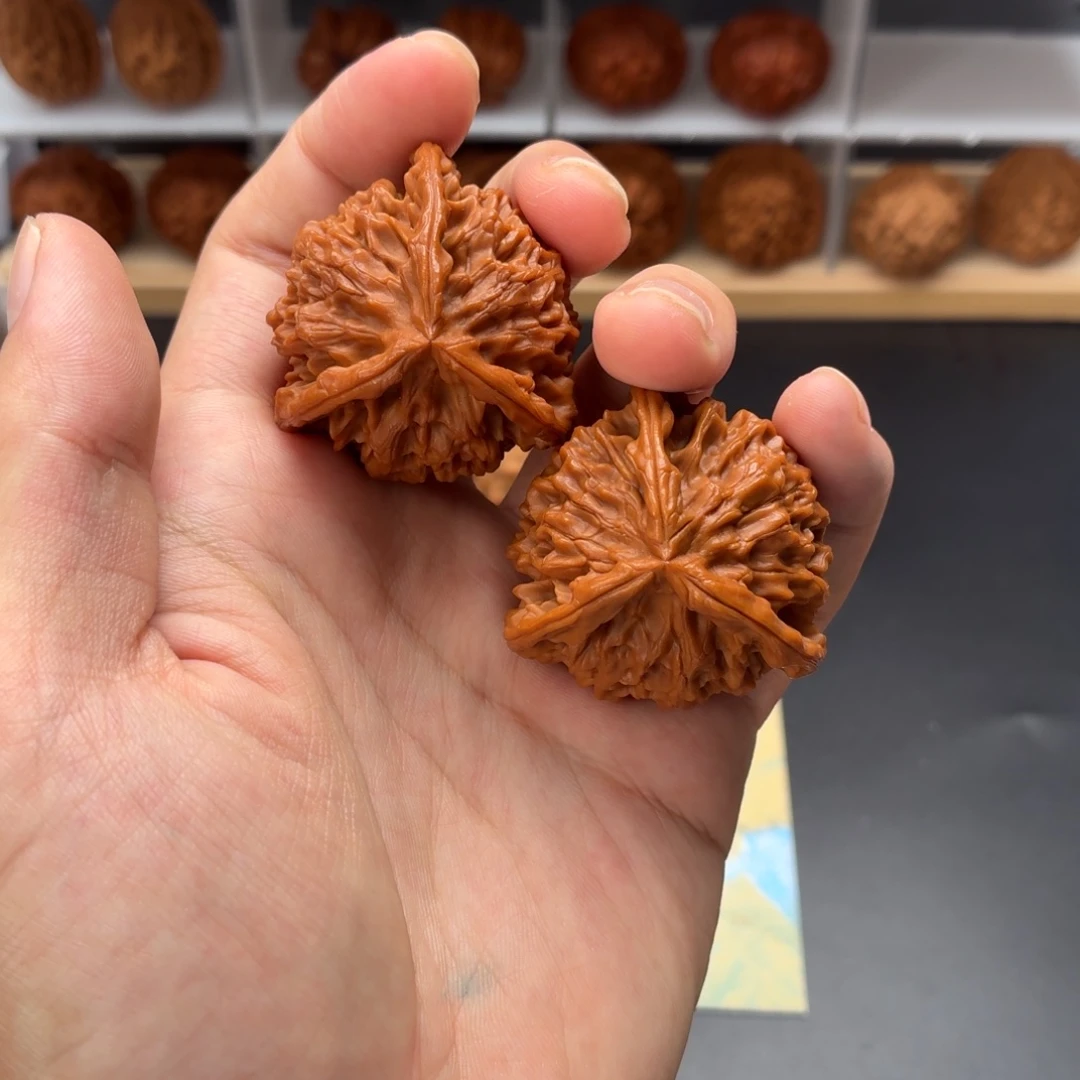 文玩核桃把件秦闷三棱正奔