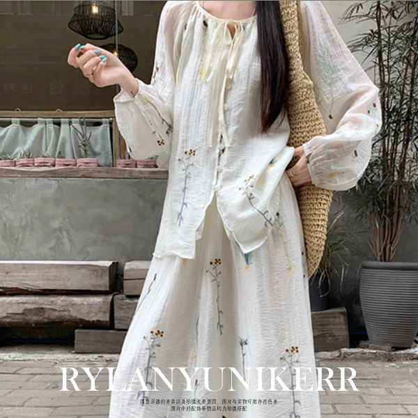 RYLAN复古立体绣花长袖衫高腰半身裙两件套