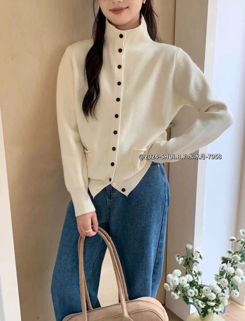 冬季新款小黑扣排扣双口袋高领毛衣