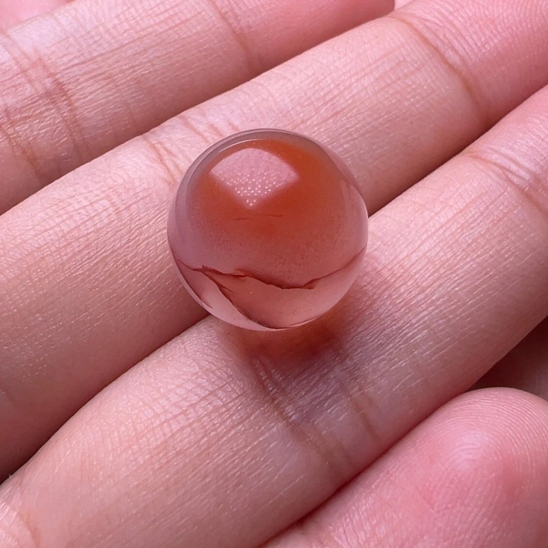 娜***餮南红玛瑙未镶嵌珠宝奇石