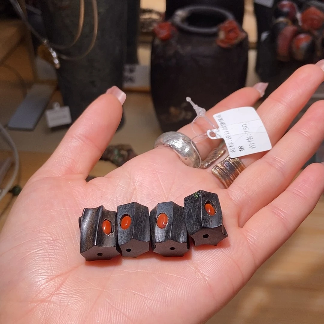 【闪购商品】翡翠未镶嵌颈饰我