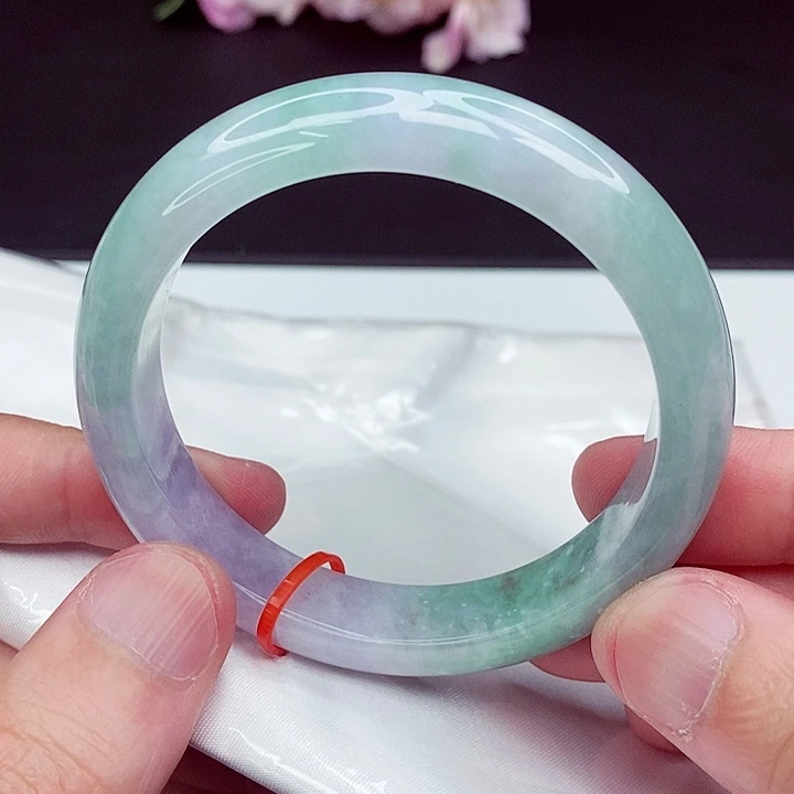 翡翠手镯未镶嵌57圈